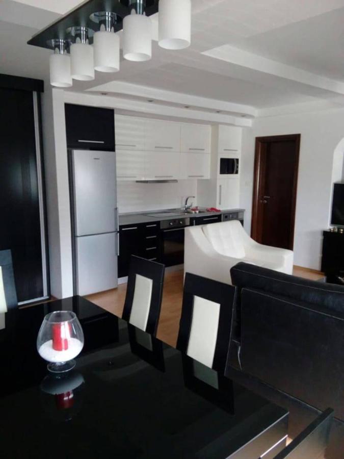 Brand New Apt In City Center Bitola Exterior photo